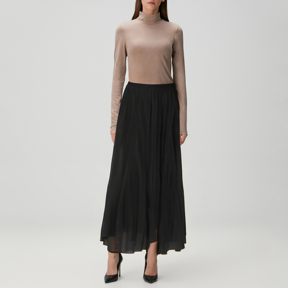 Black simple pleated loose women's skirt
