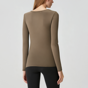 Lightweight and simple V-neck women's long-sleeved top